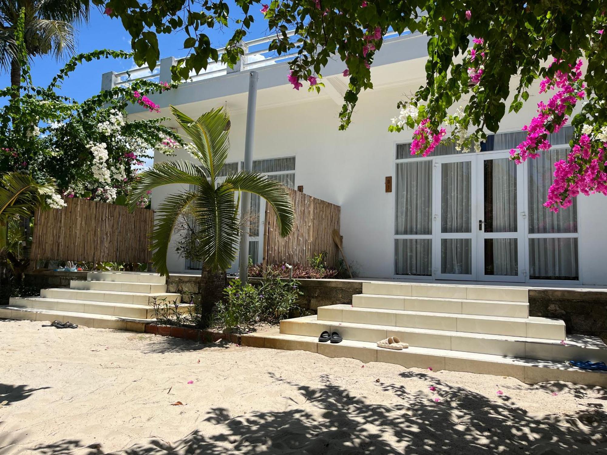 Robinson Beach Bungalow Vinh Hoa Buitenkant foto