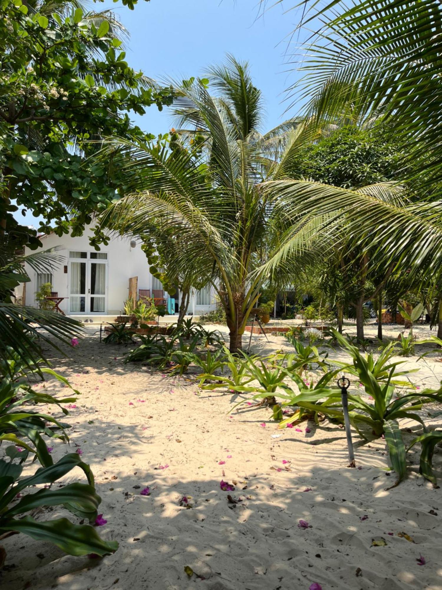 Robinson Beach Bungalow Vinh Hoa Buitenkant foto