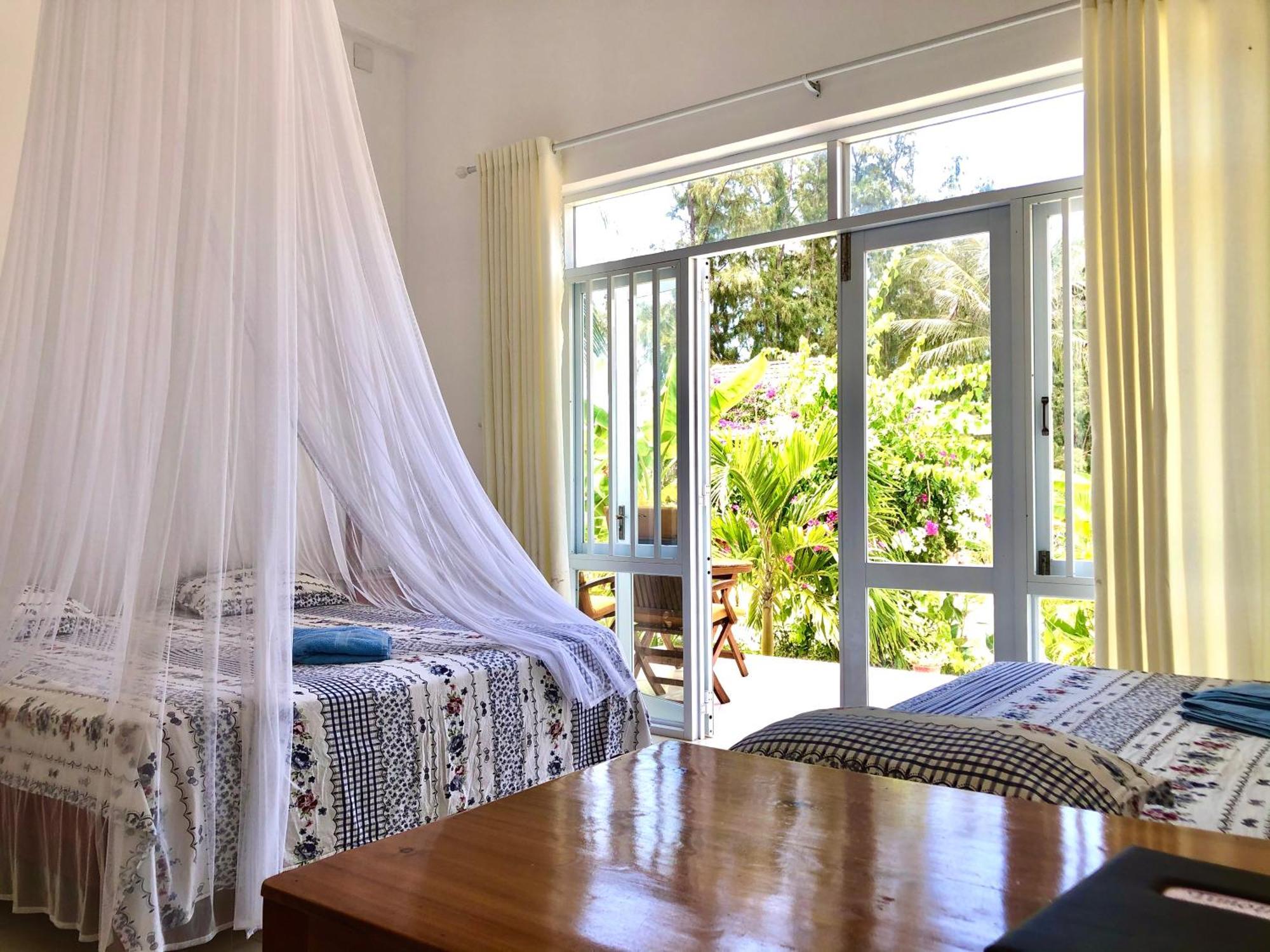 Robinson Beach Bungalow Vinh Hoa Buitenkant foto