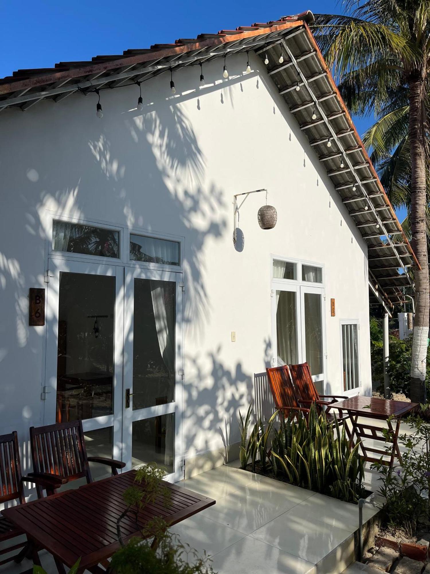Robinson Beach Bungalow Vinh Hoa Buitenkant foto