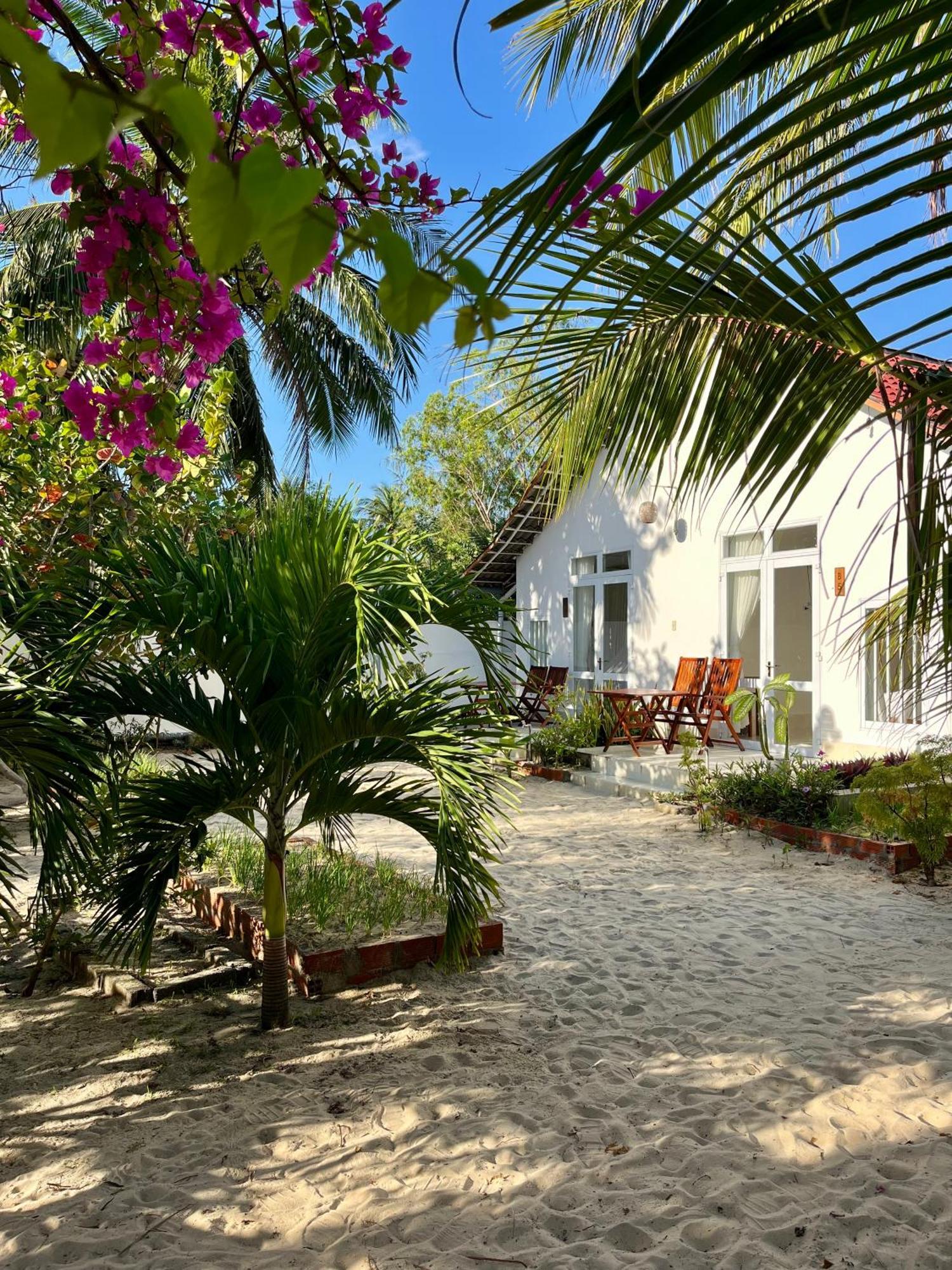 Robinson Beach Bungalow Vinh Hoa Buitenkant foto